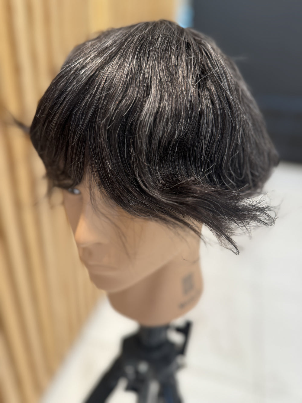 Prothèse capillaire Ultra HD avec des cheveux blancs 30% (non remboursable ni échangeable)