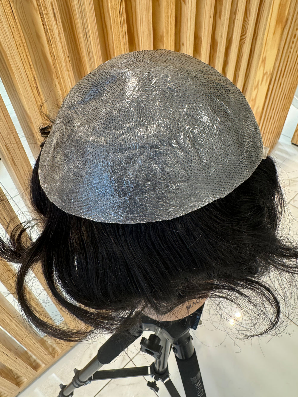 Prothèse capillaire Ultra HD couleur 1C (non remboursable ni échangeable)