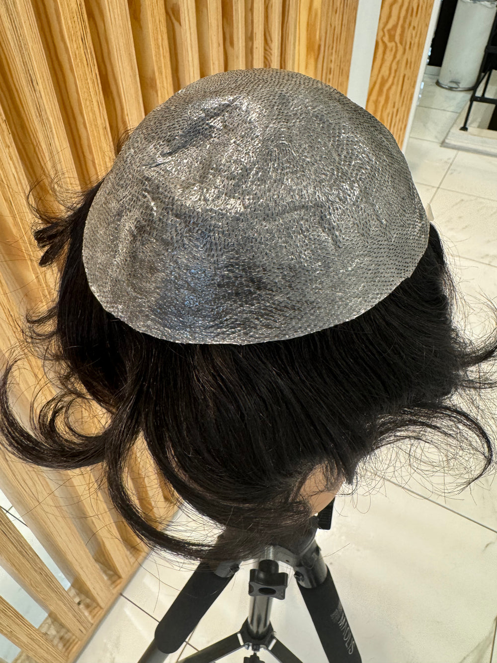 Prothèse capillaire Ultra HD couleur 1C (non remboursable ni échangeable)