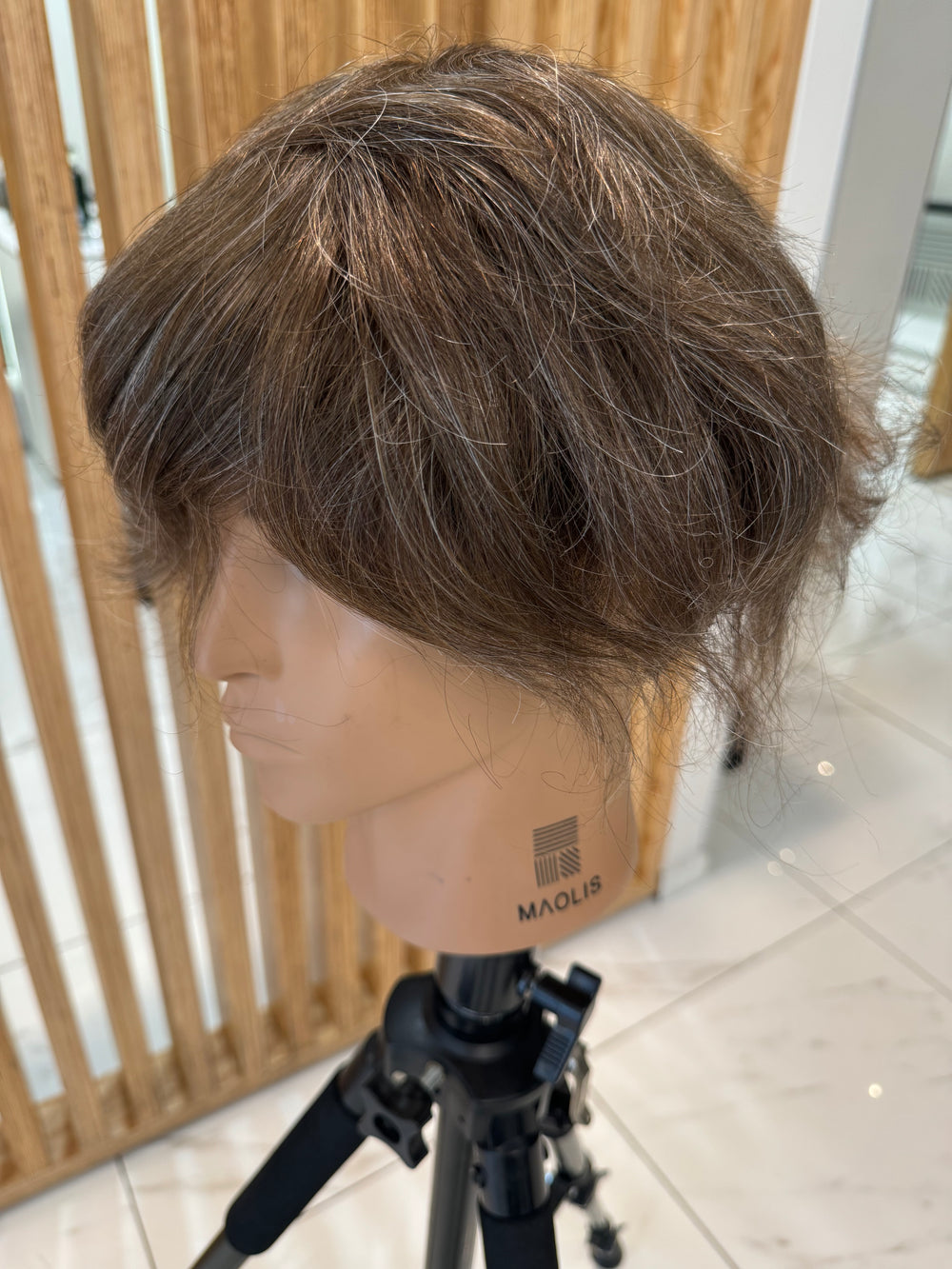 Prothèse capillaire invisible Ultra HD couleur 420 (non remboursable ni échangeable)