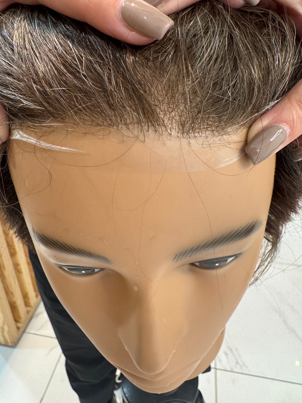 Prothèse capillaire invisible Ultra HD couleur 420 (non remboursable ni échangeable)