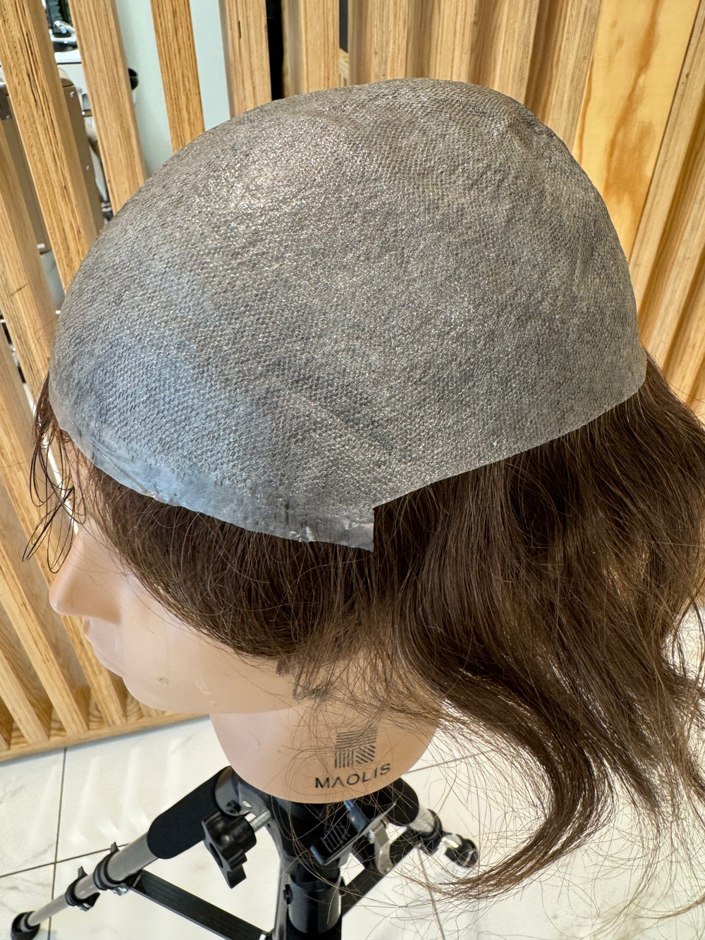 Prothèse capillaire invisible Ultra HD couleur 5R (non remboursable ni échangeable)