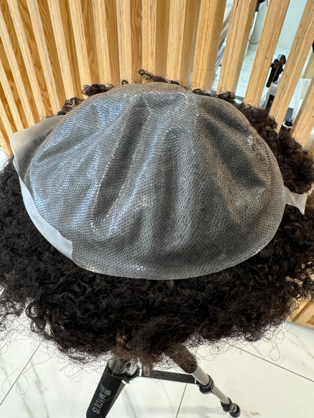 Prothèse capillaire AFRO POLY #2 (non remboursable ni échangeable)