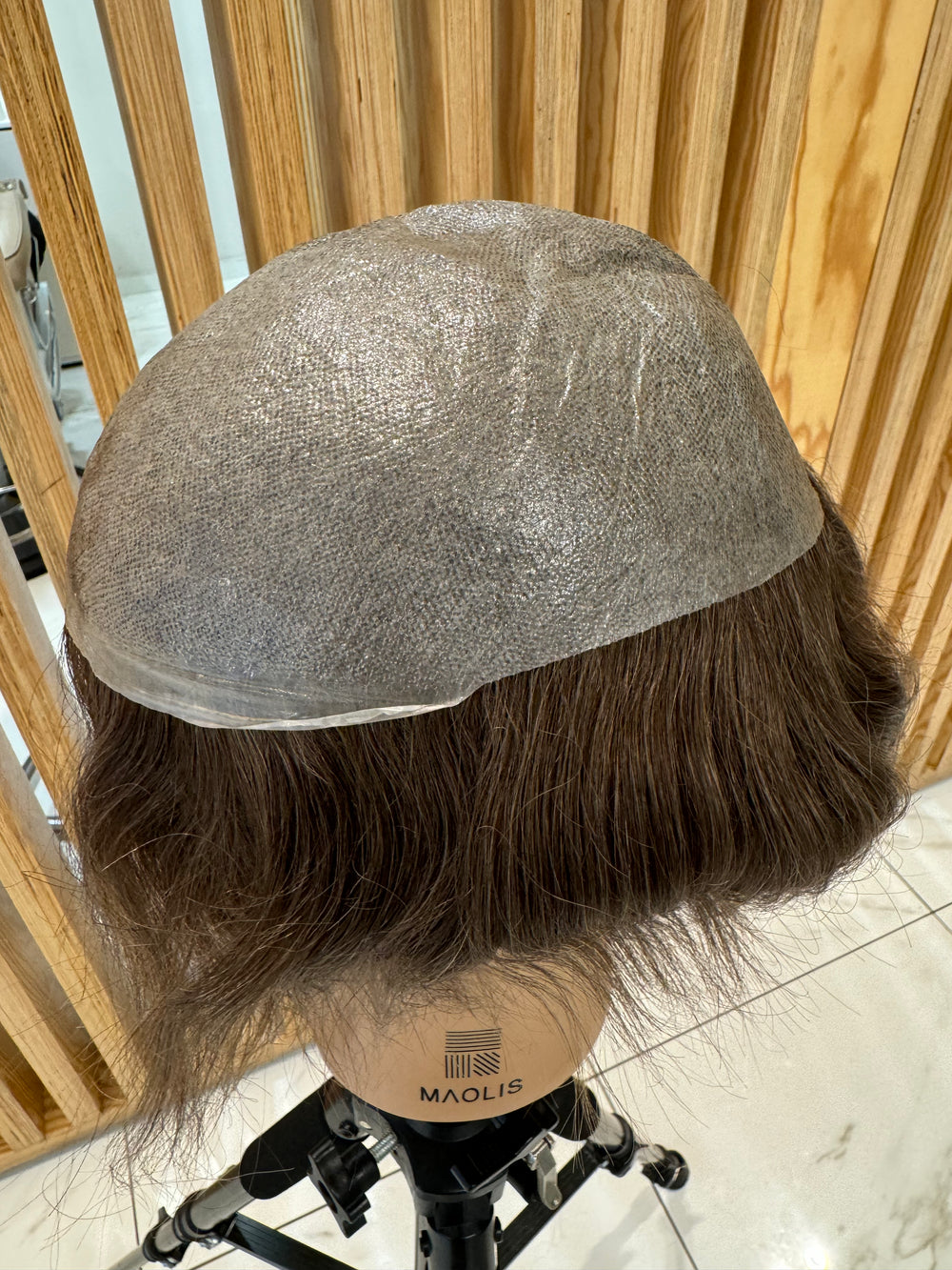 Prothèse capillaire invisible Ultra HD couleur 6 ASH (non remboursable ni échangeable)