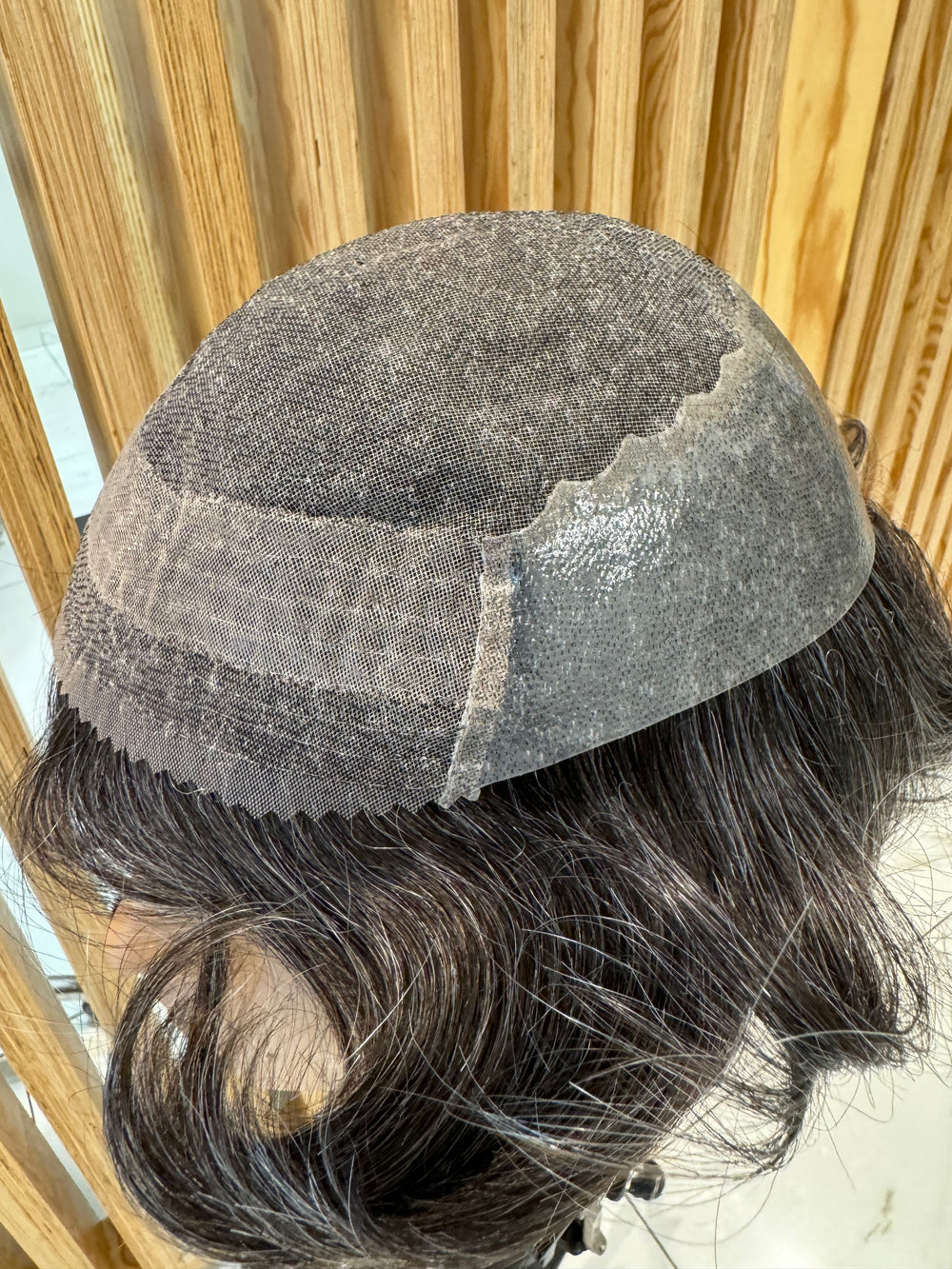 Prothèse capillaire H+ Poly couleur 1B30 (non remboursable ni échangeable)