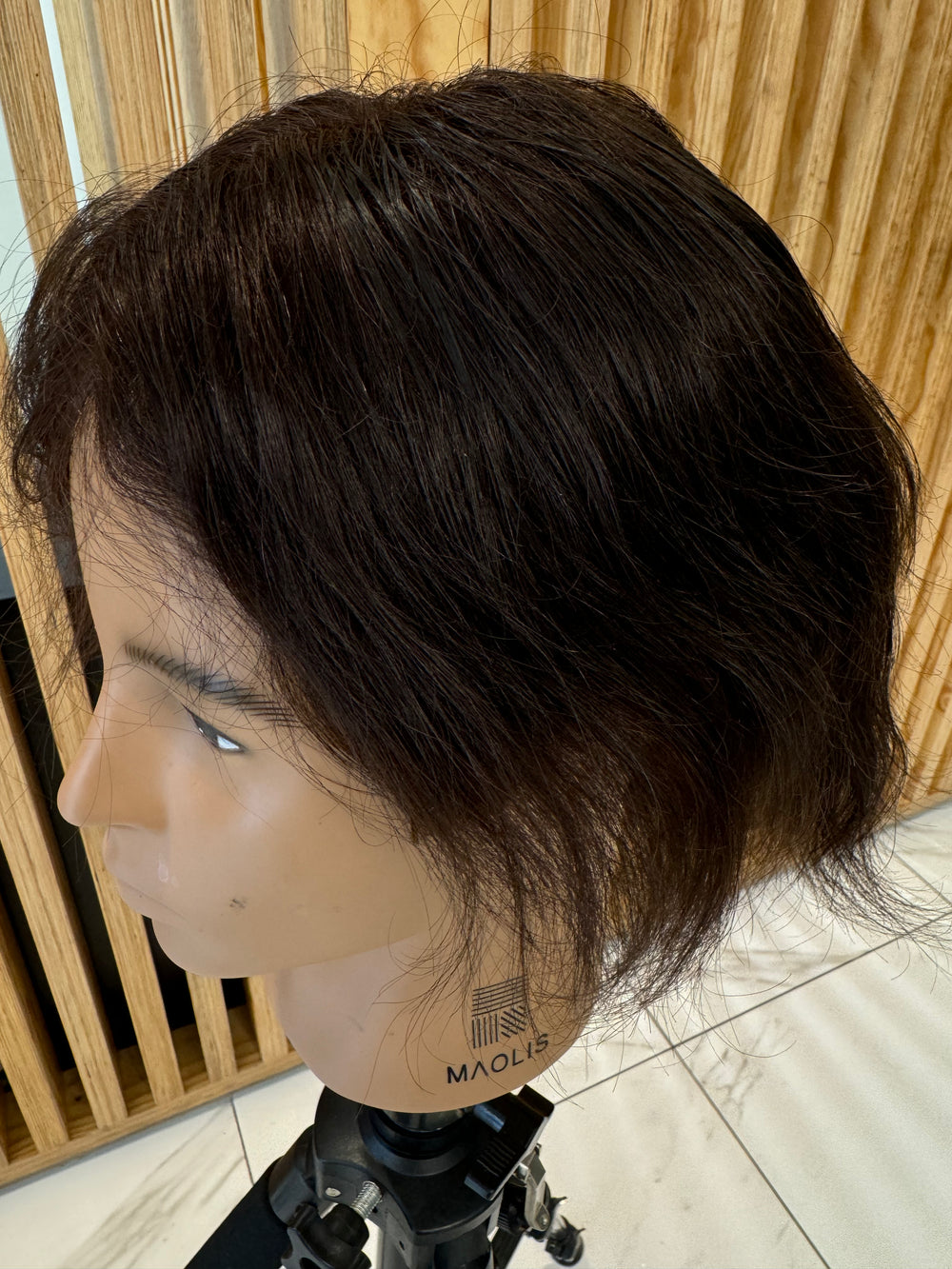 Prothèse capillaire invisible Ultra HD + couleur 2 (non remboursable ni échangeable)